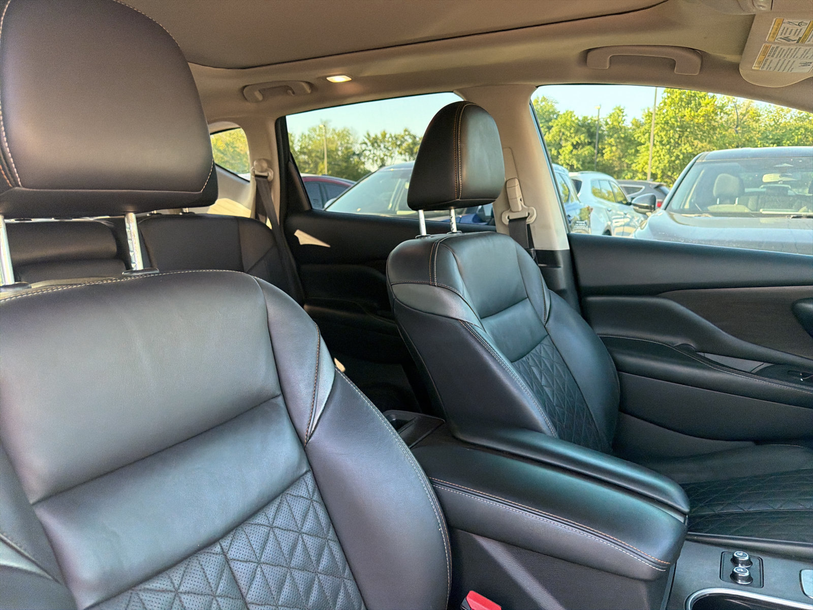 Used 2022 Nissan Murano Platinum w/ Cargo Package FWD image 28