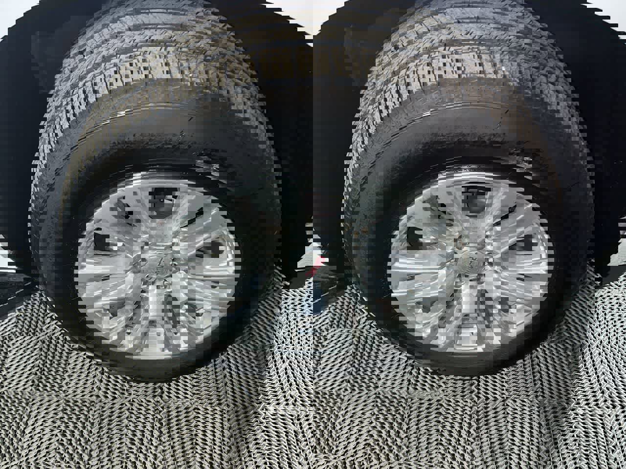 Used 2024 GMC Yukon Denali image 10