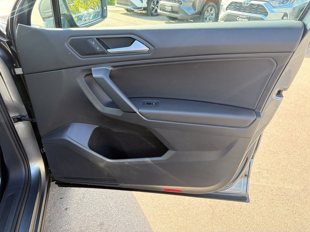 Used 2019 Volkswagen Tiguan SEL w/ 3rd Row Seat Package AWD/4WD image 10
