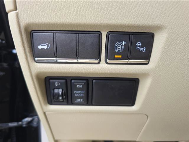 Used 2016 INFINITI QX80 Luxe w/ 22" Wheel Package image 25