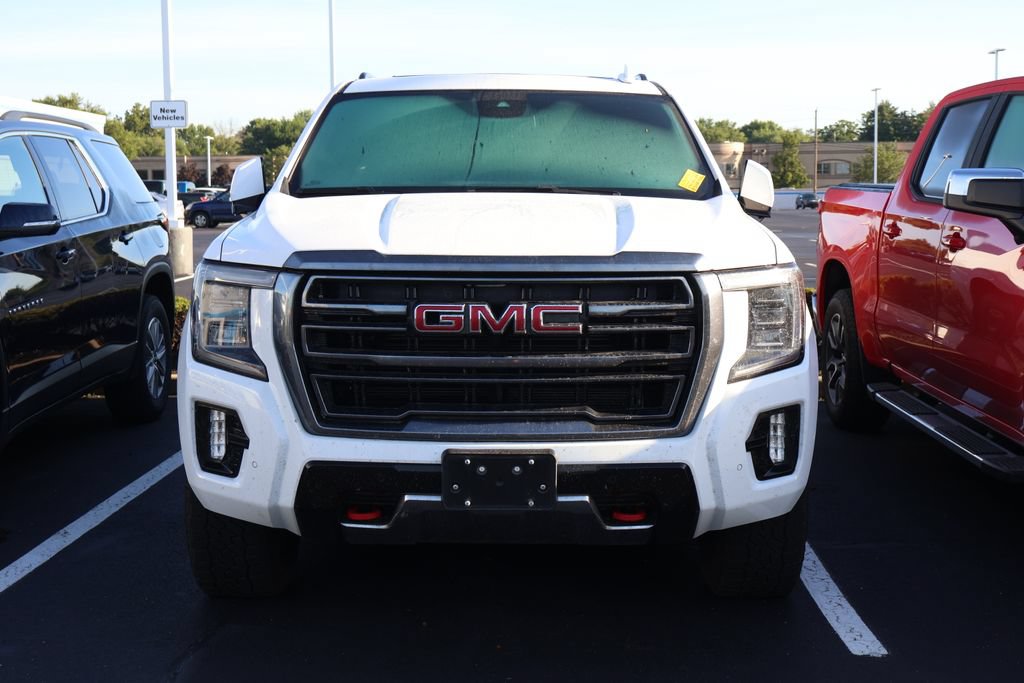 Used 2023 GMC Yukon XL AT4 w/ LPO, Floor Liner Package AWD/4WD image 2