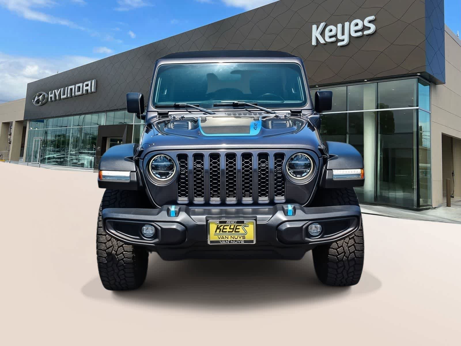Used 2021 Jeep Wrangler Unlimited Rubicon 4xe AWD/4WD image 2