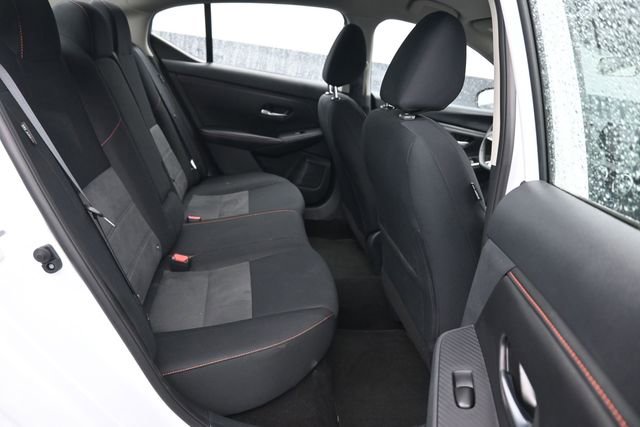 Used 2025 Nissan Sentra SR FWD image 7