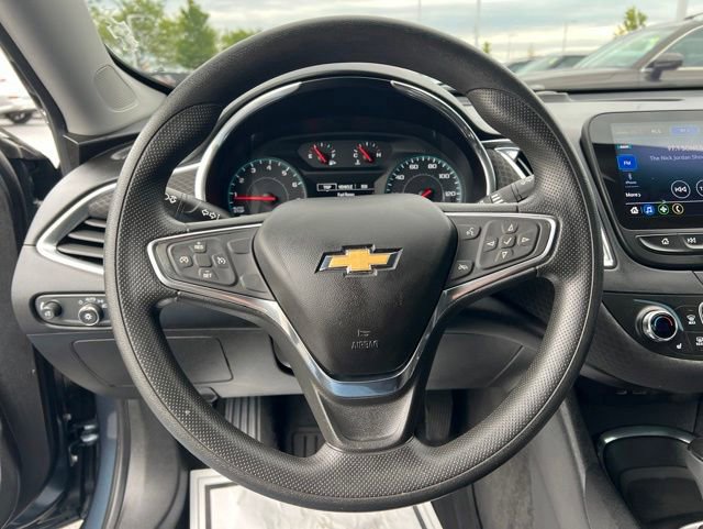 Used 2020 Chevrolet Malibu LT FWD image 13