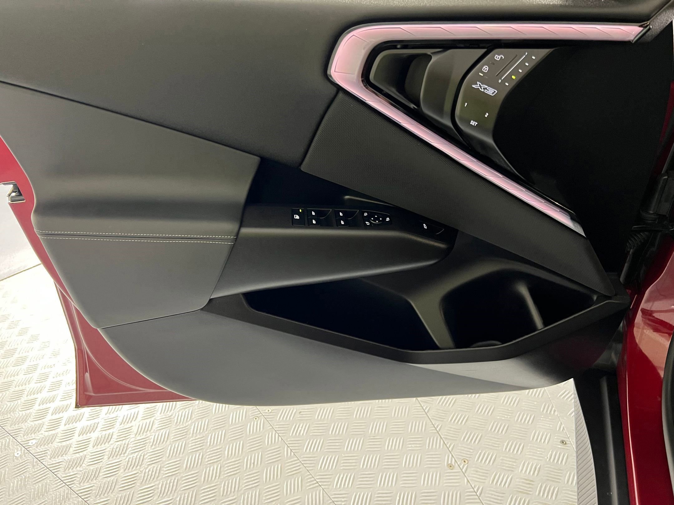 Used 2025 BMW X3 xDrive30i w/ Premium Package AWD/4WD image 22