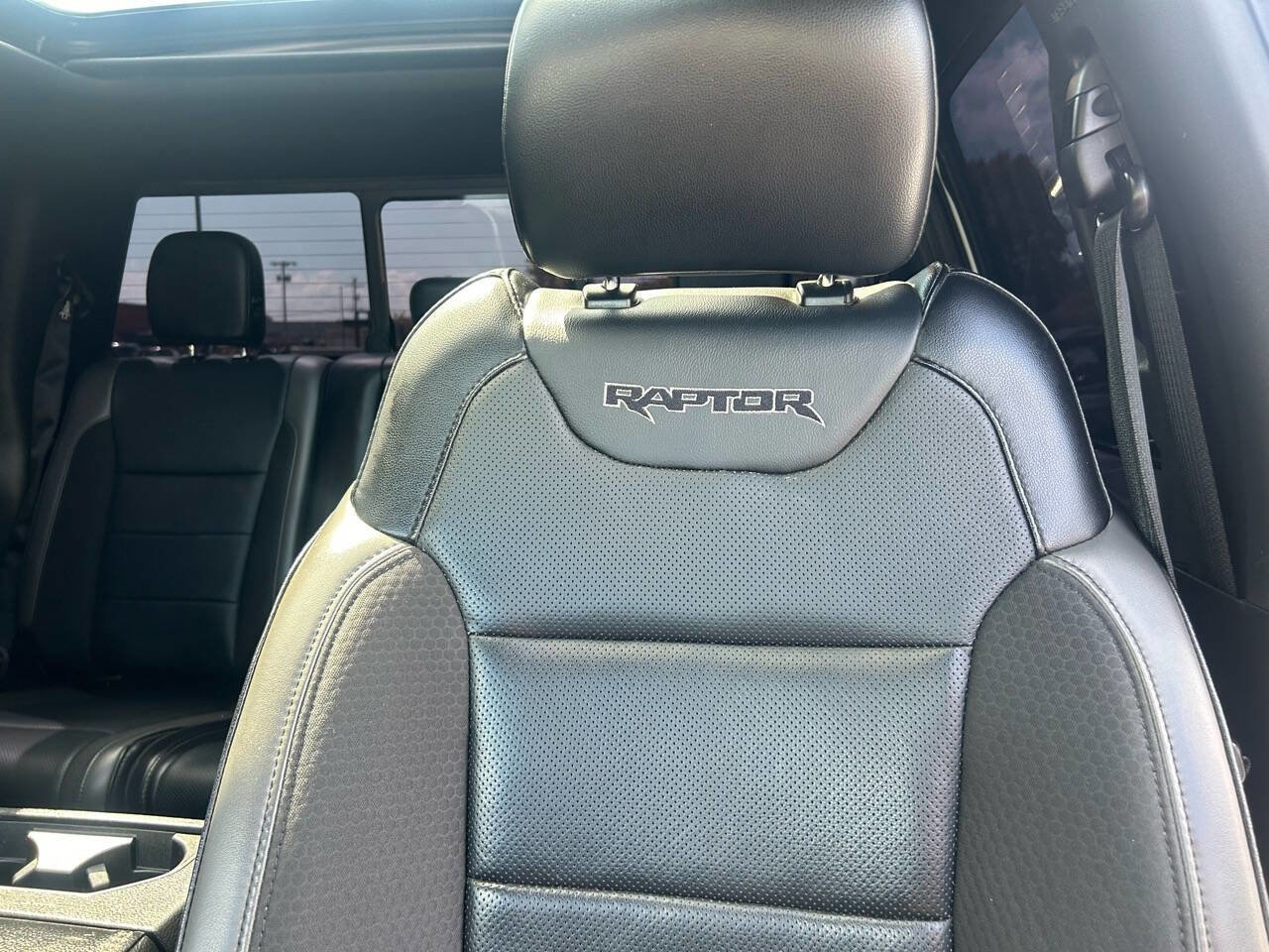 Used 2019 Ford F150 Raptor w/ Equipment Group 802A Luxury image 24