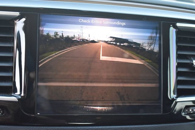 Used 2018 Chrysler Pacifica Touring-L Plus FWD image 34