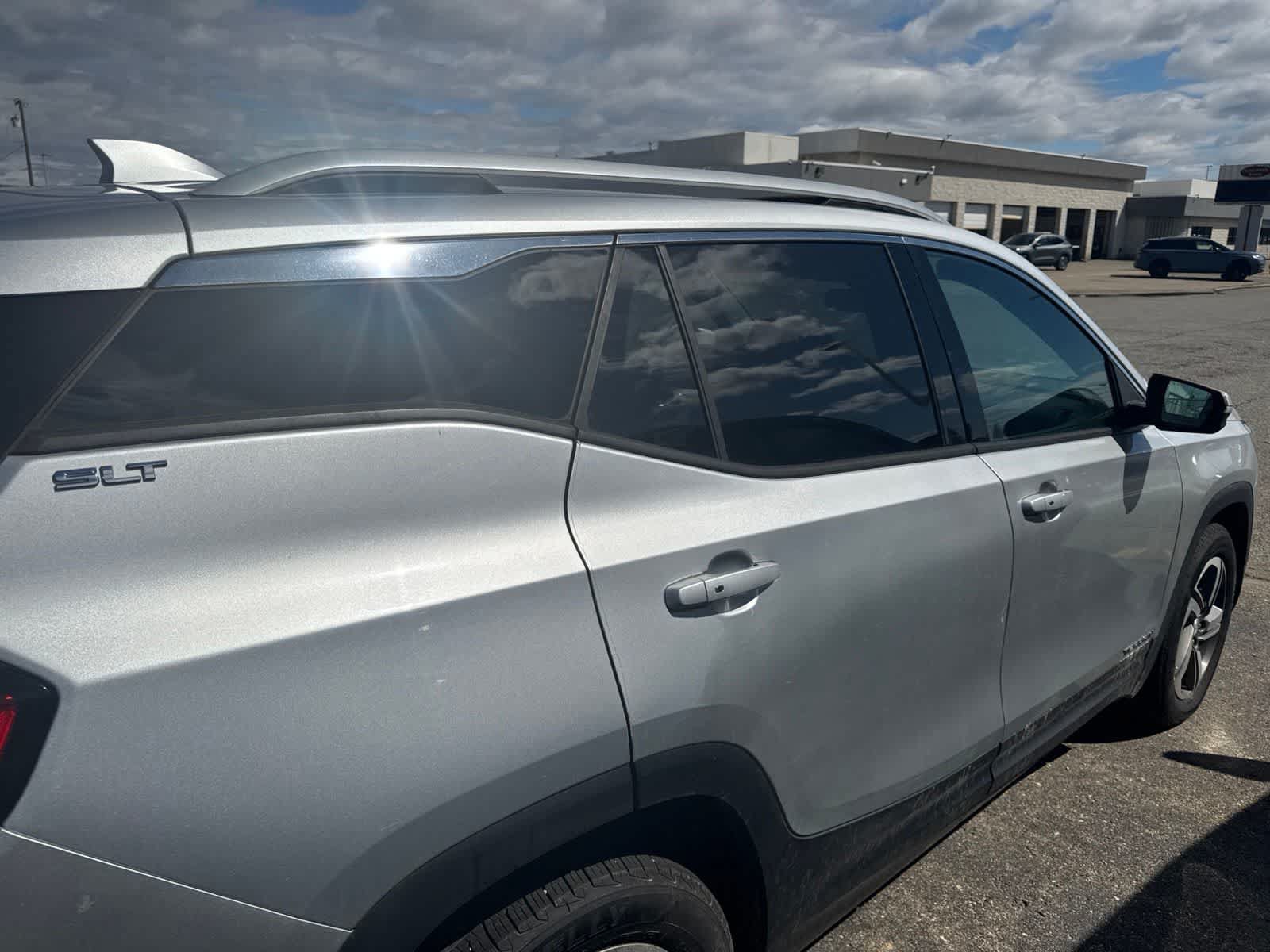 Used 2020 GMC Terrain SLT w/ Preferred Package AWD/4WD image 12