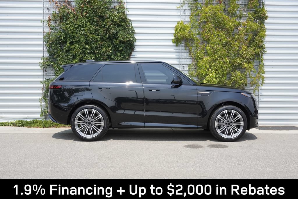 New 2026 Land Rover Range Rover Sport Dynamic SE AWD/4WD image 7