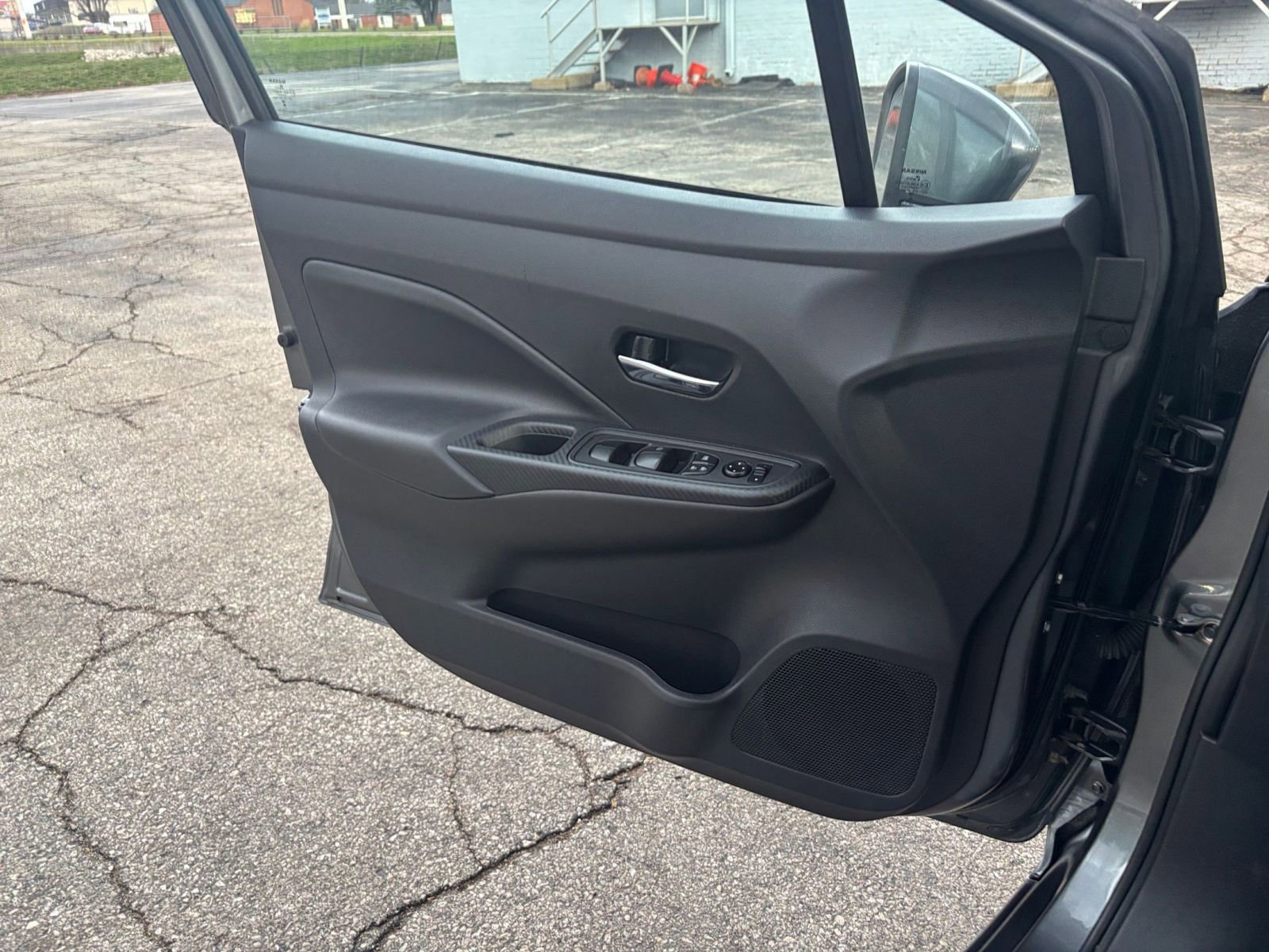 Used 2025 Nissan Versa SV image 18