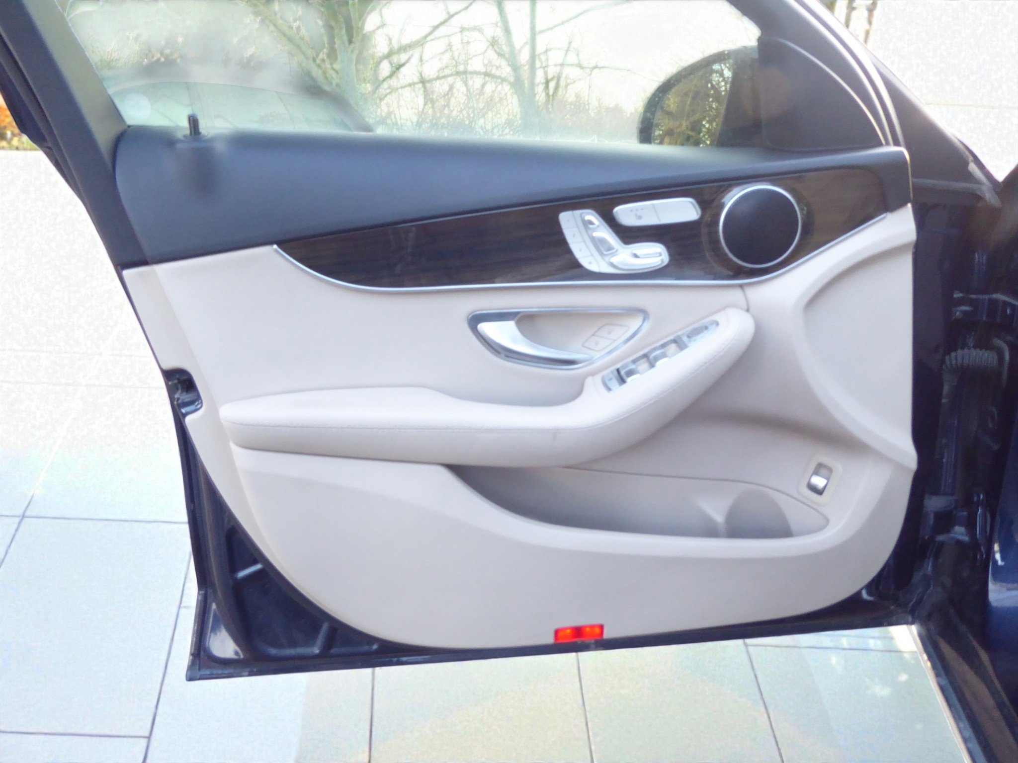 Used 2017 Mercedes-Benz C 300 4MATIC Sedan image 21
