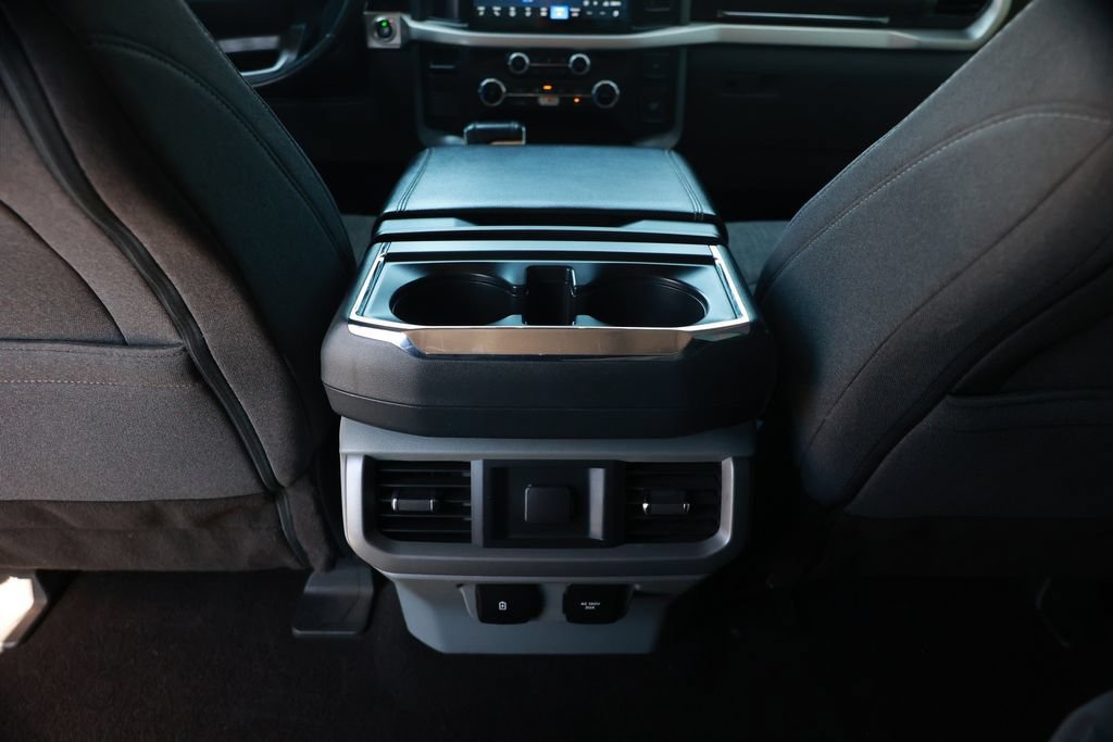 Used 2022 Ford F150 Lightning XLT AWD/4WD image 37