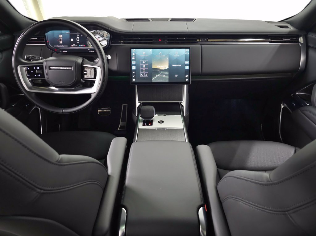 Certified 2026 Land Rover Range Rover SE AWD/4WD image 14