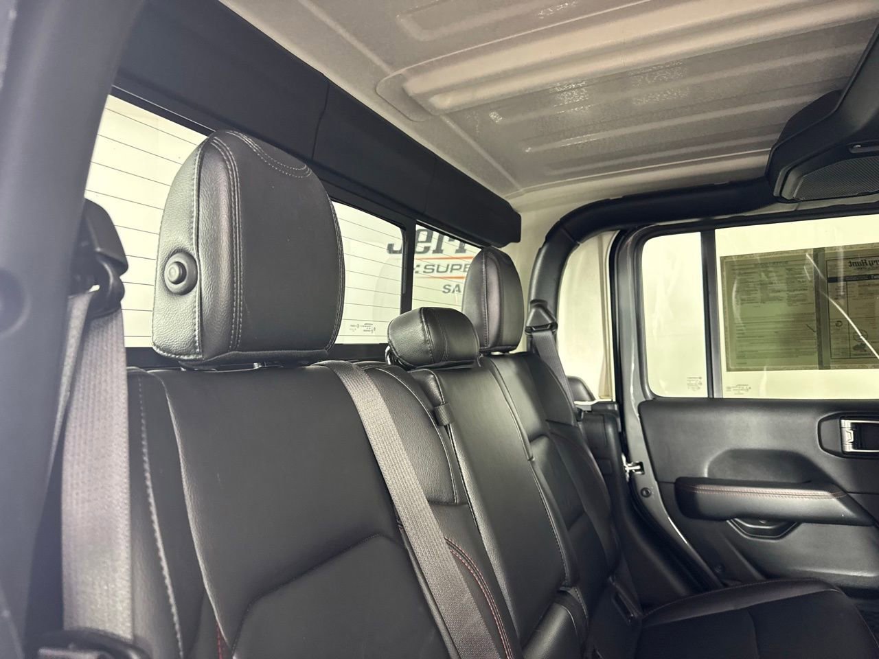 Used 2021 Jeep Gladiator Rubicon w/ Uconnect 4C Nav & Sound Group image 30