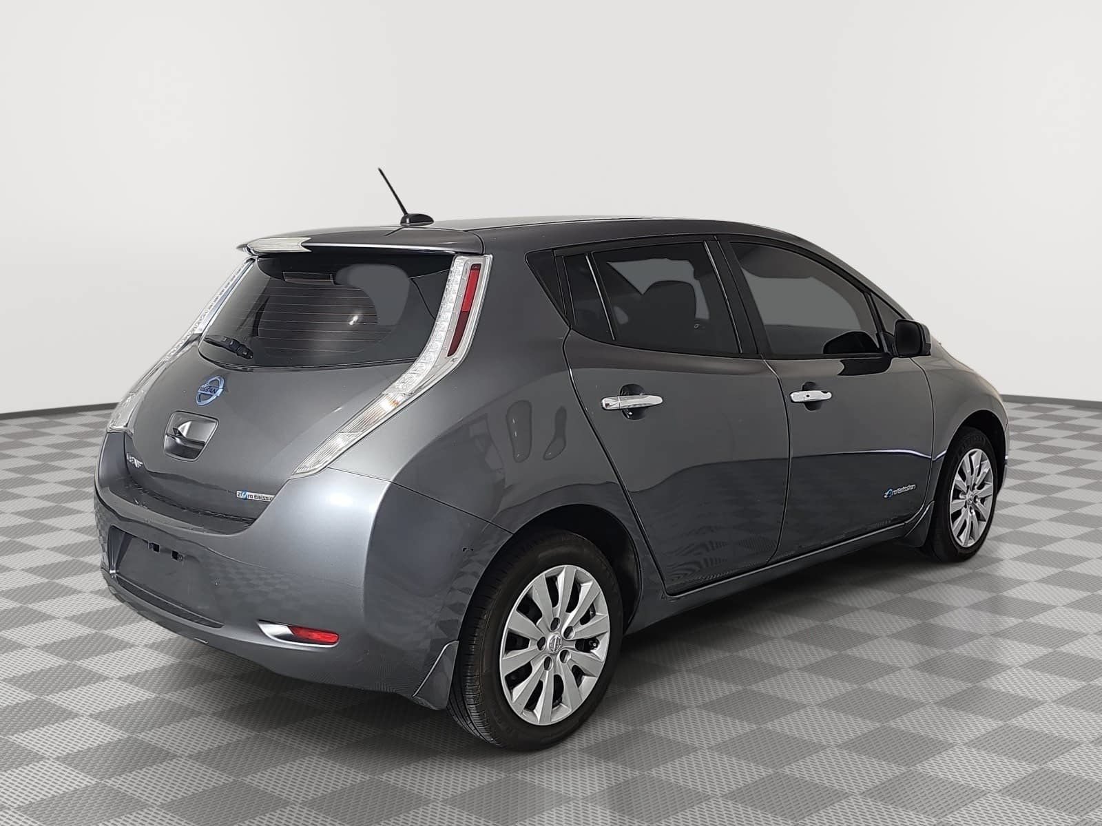 Used 2016 Nissan Leaf S w/ Charger Package FWD image 8