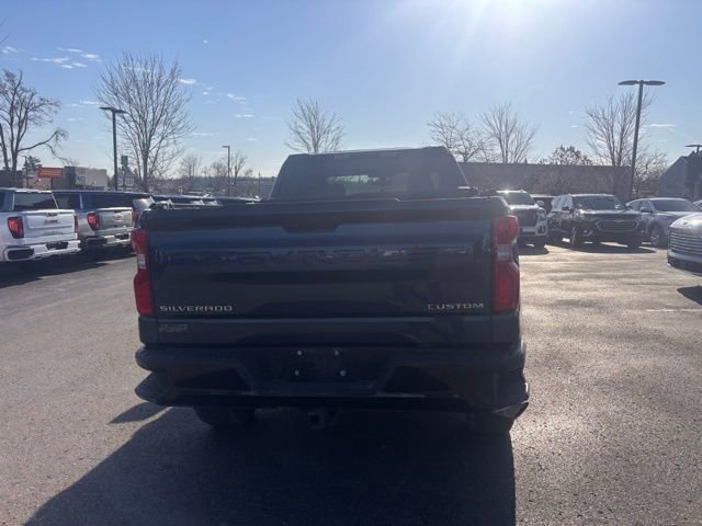 Used 2019 Chevrolet Silverado 1500 Custom Trail Boss w/ Custom Convenience Package AWD/4WD image 6