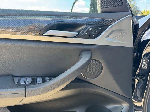 Used 2023 BMW X4 M40i w/ Premium Package image 6