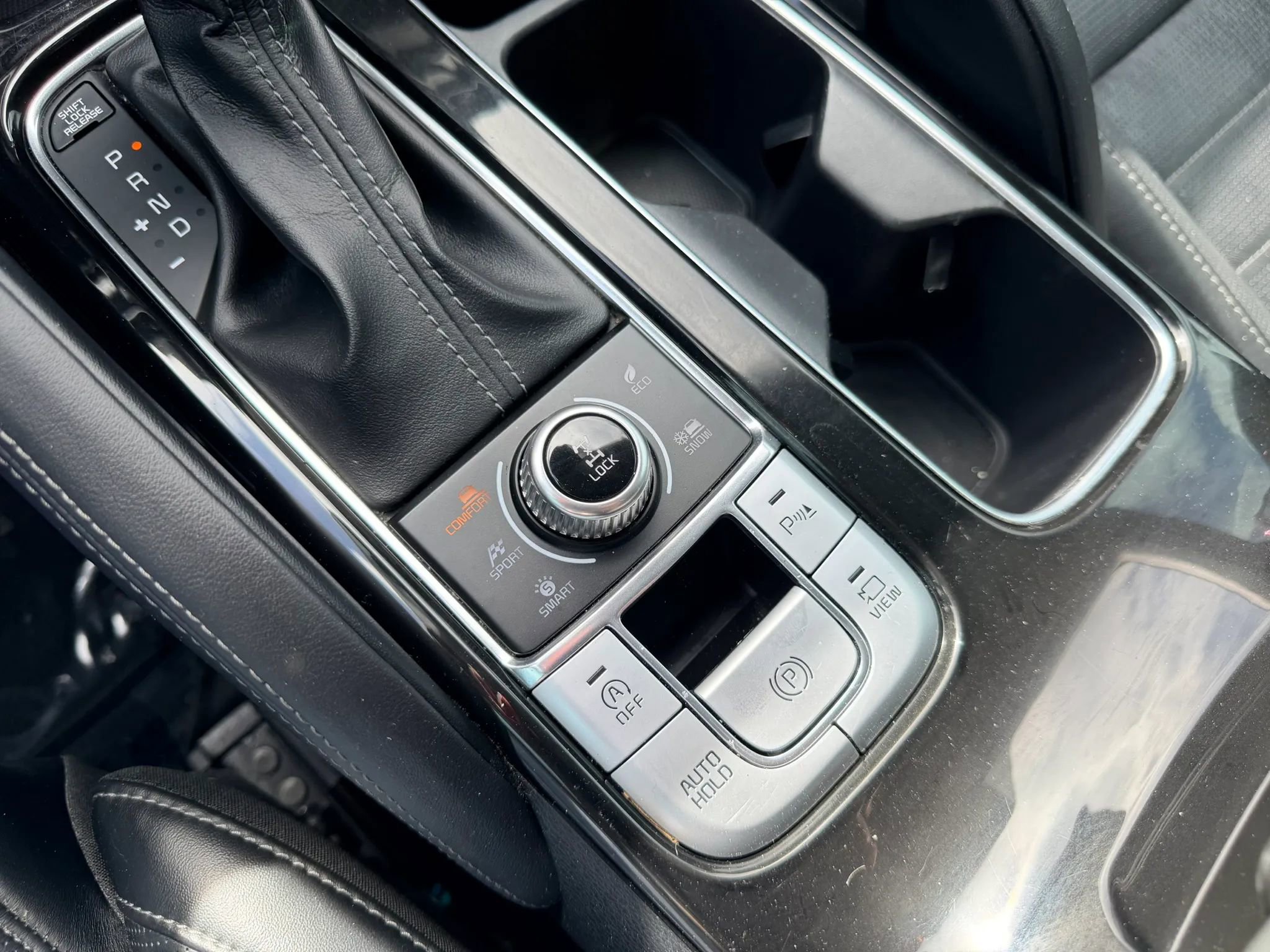 Used 2022 Kia Telluride SX w/ SX Prestige Package image 34