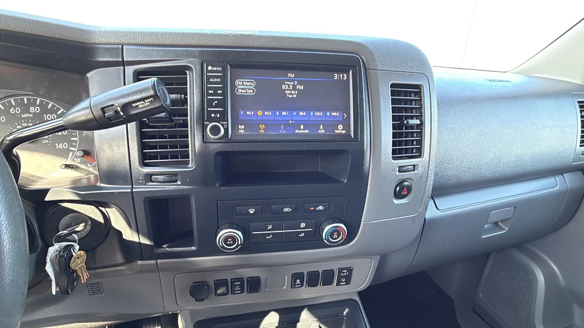 Used 2020 Nissan NV 2500 SV image 17