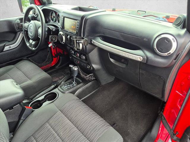 Used 2012 Jeep Wrangler Sahara w/ Dual Top Group AWD/4WD image 20