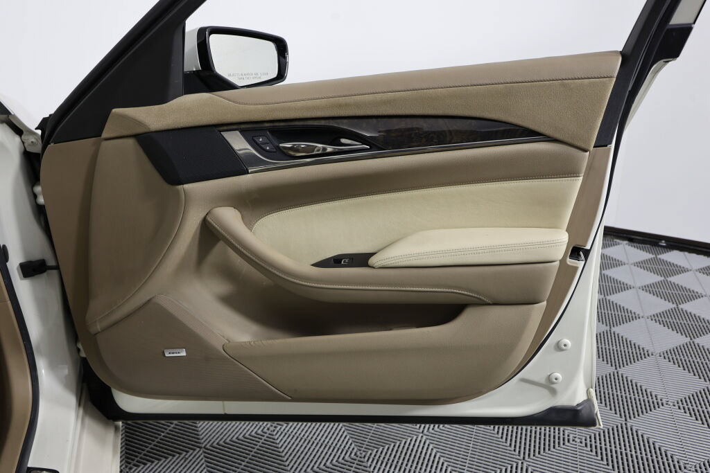 Used 2014 Cadillac CTS Luxury RWD image 25