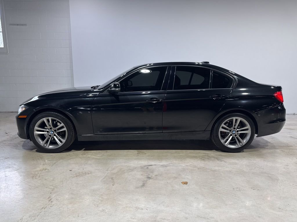 Used 2013 BMW 328i xDrive Sedan AWD/4WD image 4