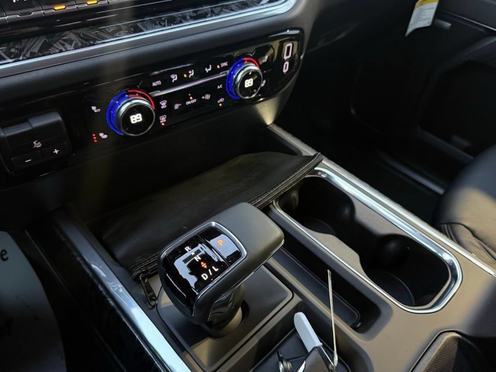 New 2026 GMC Sierra 1500 Elevation w/ Elevation Premium Package AWD/4WD image 35
