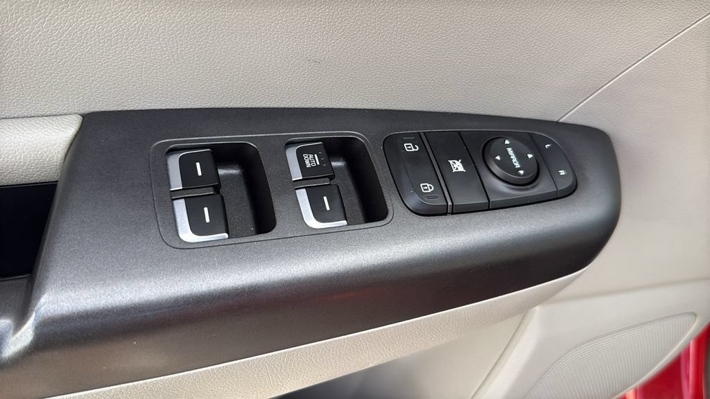 Used 2021 Kia Sportage LX AWD/4WD image 19