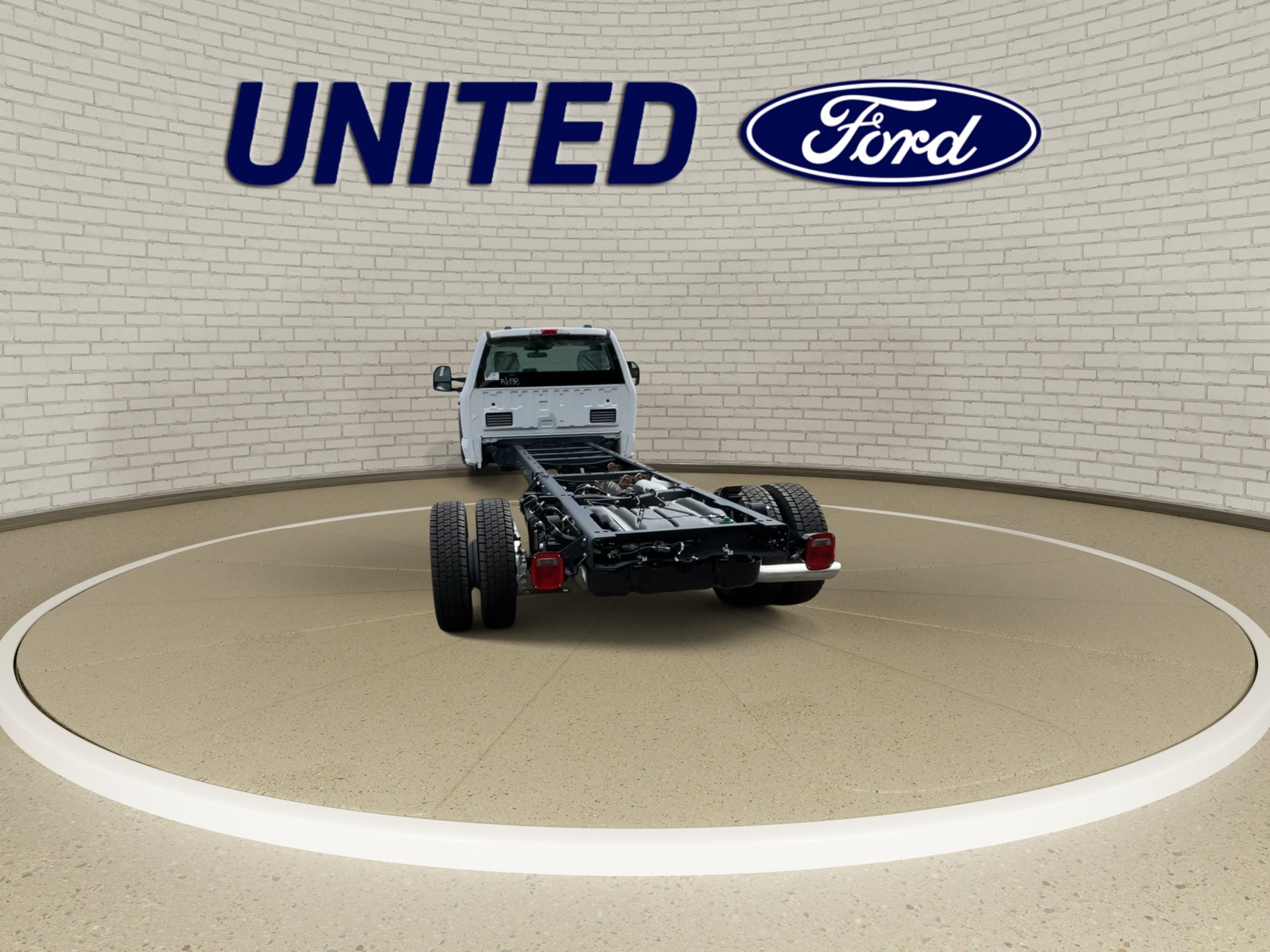 New 2026 Ford F550 2WD Regular Cab Super Duty image 7