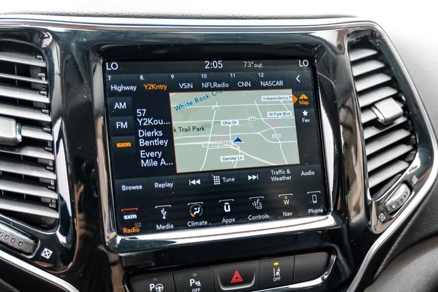 Used 2019 Jeep Cherokee Limited w/ Luxury Group AWD/4WD image 28