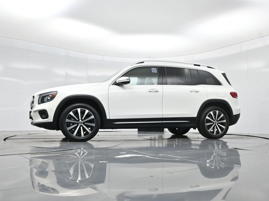Used 2022 Mercedes-Benz GLB 250 image 6