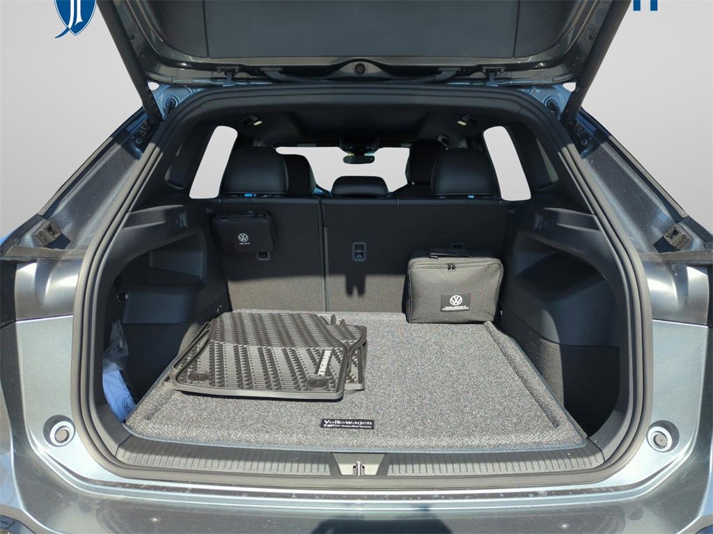 New 2026 Volkswagen Tiguan SE R-Line image 39