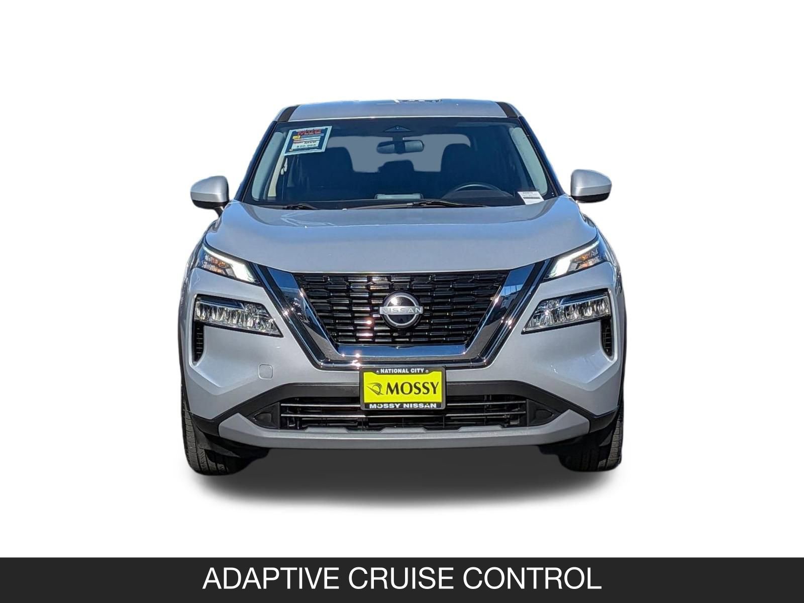 Used 2023 Nissan Rogue SV image 4