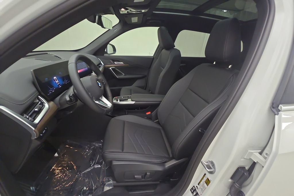 New 2027 BMW X1 xDrive28i w/ Convenience Package AWD/4WD image 13