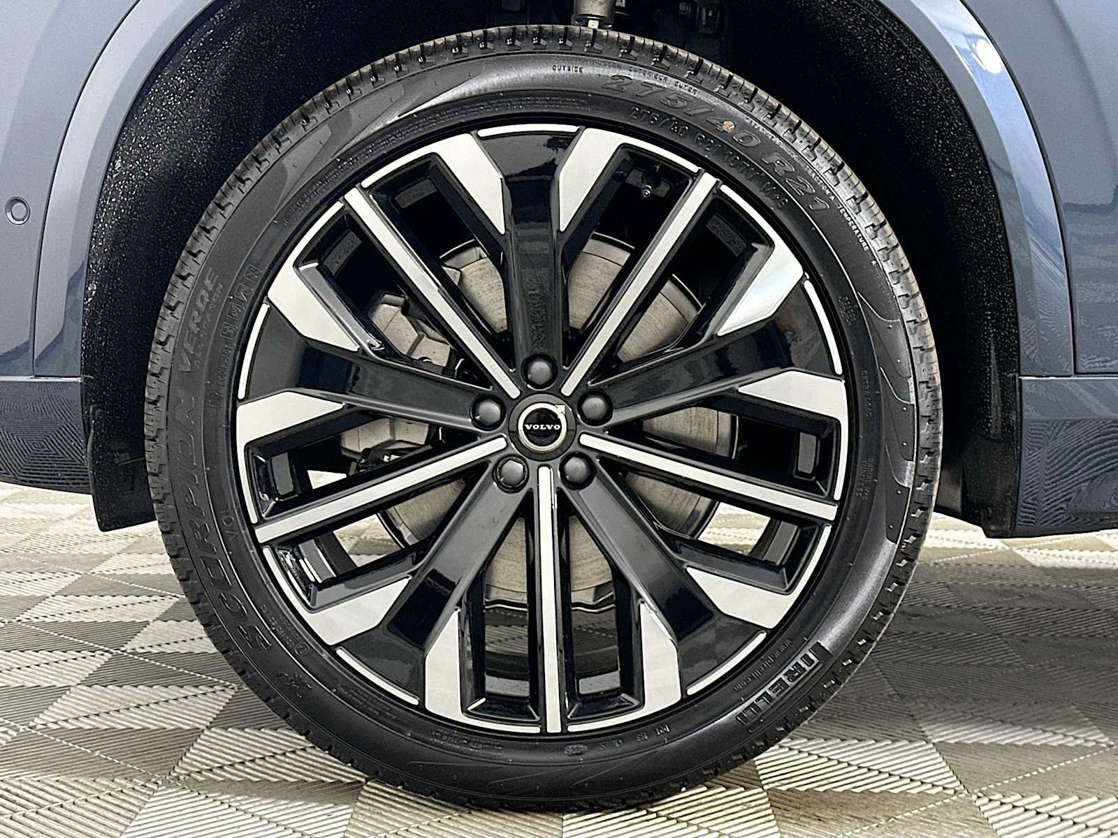 New 2026 Volvo XC90 B6 Plus w/ Protection Package Premier image 30