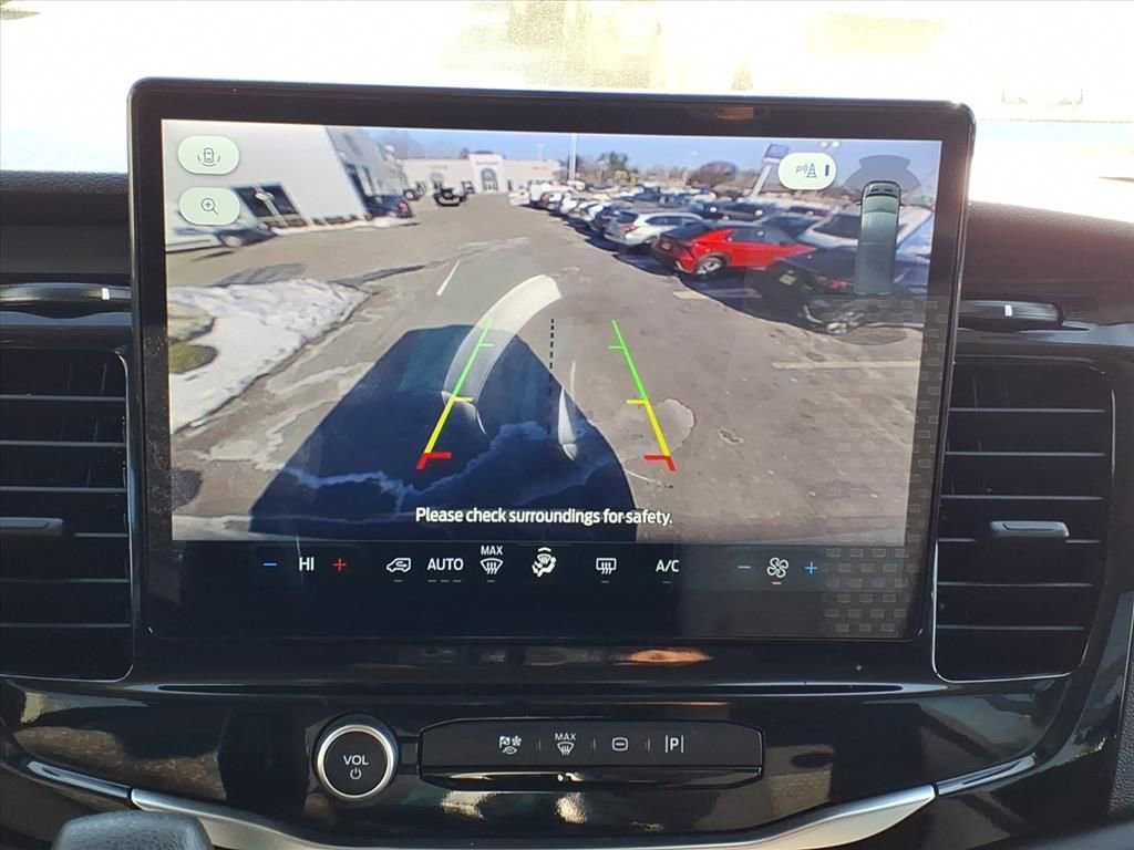 Used 2023 Ford Transit 350 XLT image 9