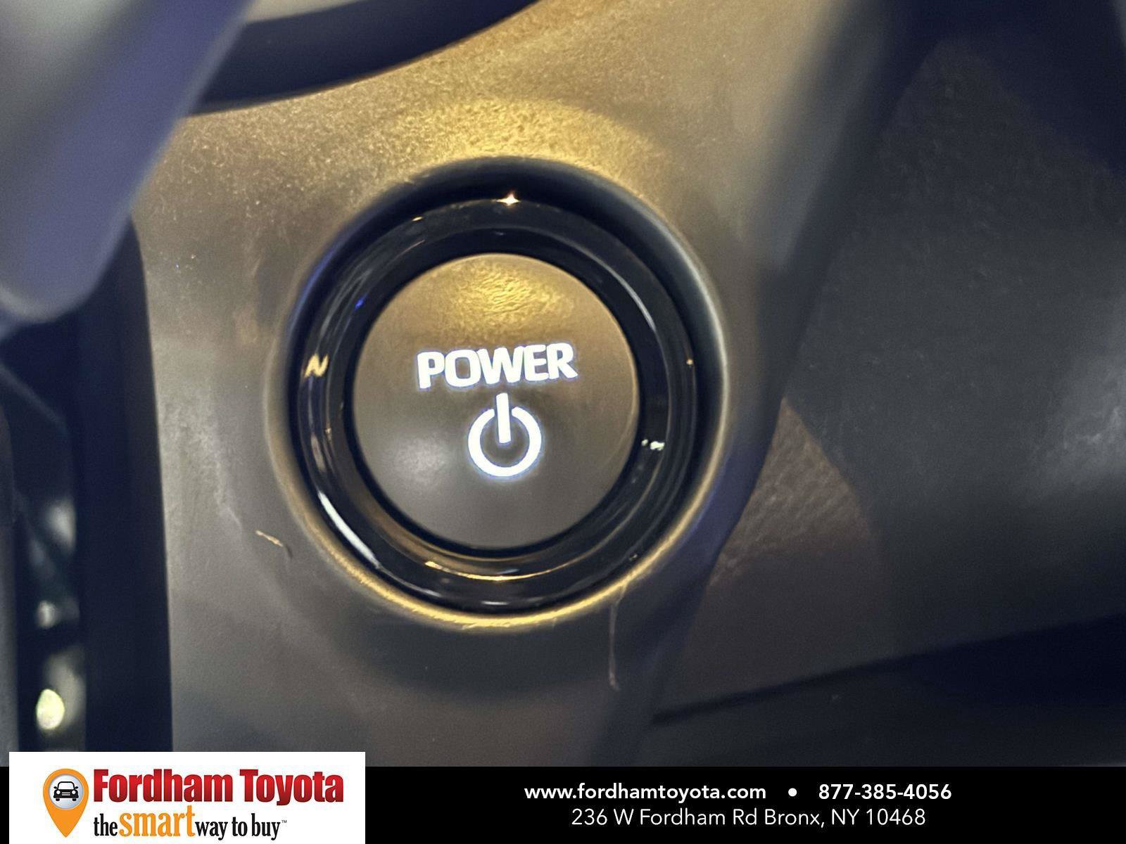 Used 2025 Toyota Sienna XSE w/ XSE Premium Package AWD/4WD image 26