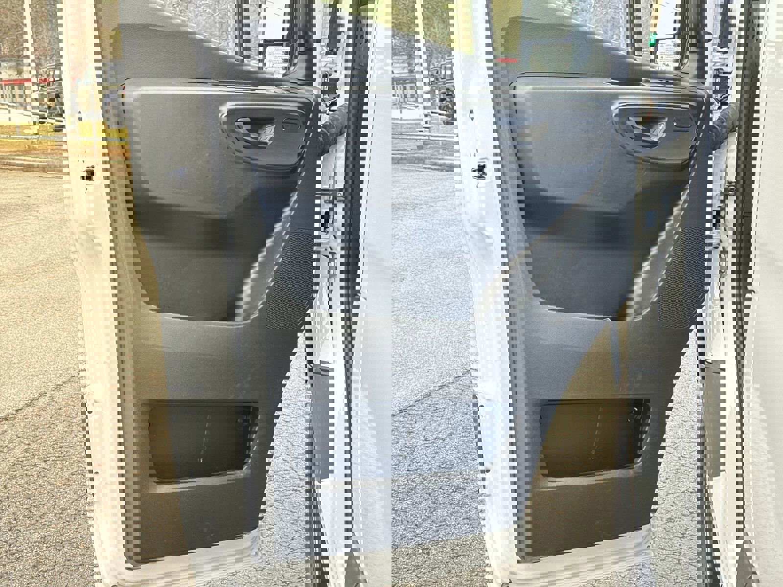 Used 2025 Mercedes-Benz Sprinter 2500 image 14