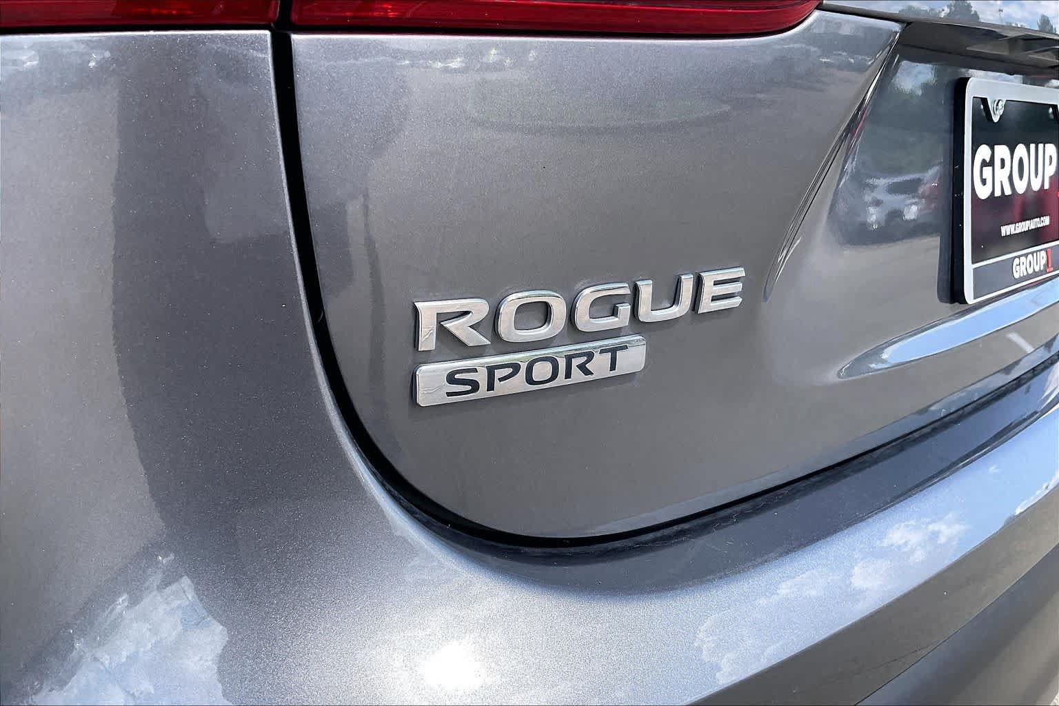 Used 2020 Nissan Rogue Sport SV FWD image 29