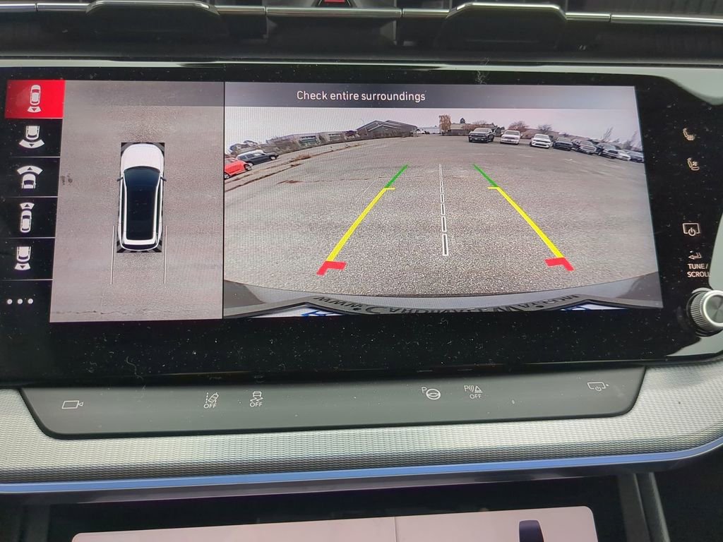 Used 2025 Jeep Wagoneer S Launch Edition image 17