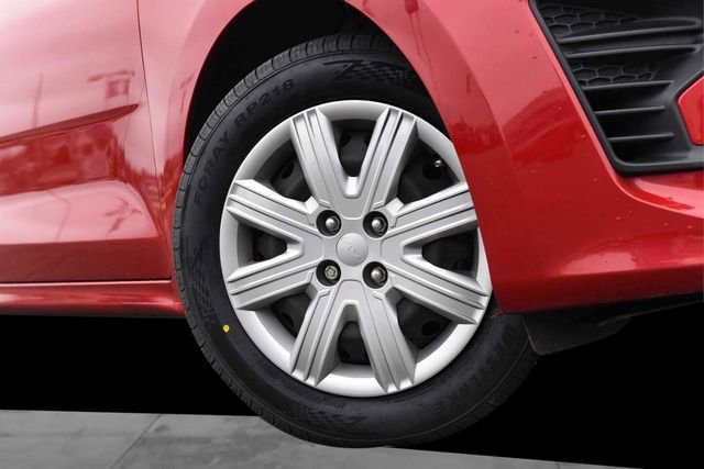 Used 2023 Kia Rio S image 3