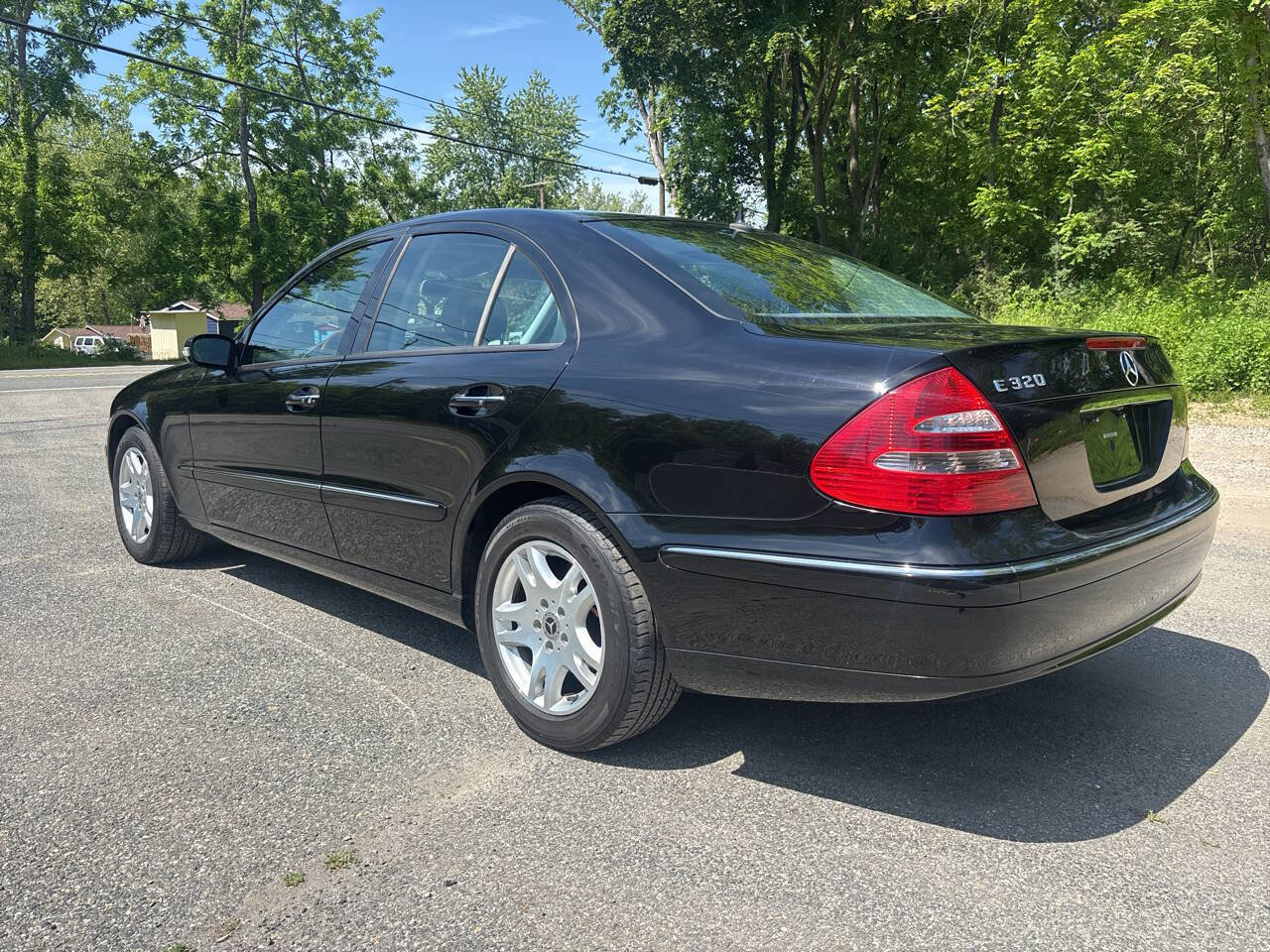 Used 2004 Mercedes-Benz E 320 Sedan image 16