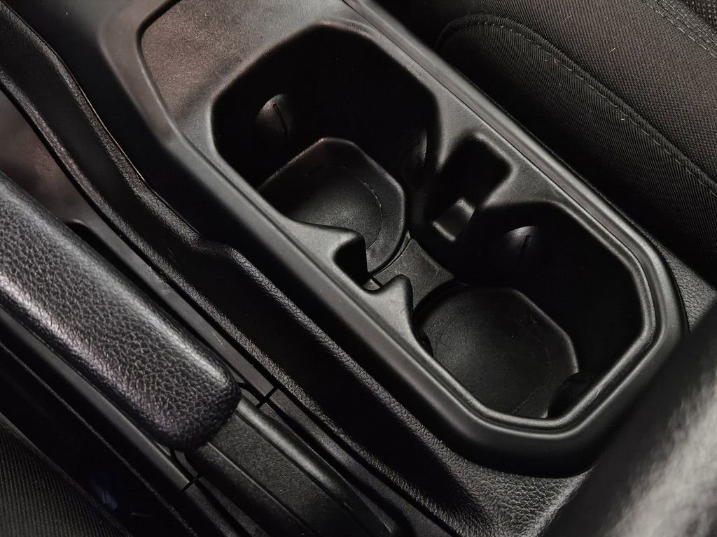 Used 2021 Jeep Wrangler Unlimited Sport image 17