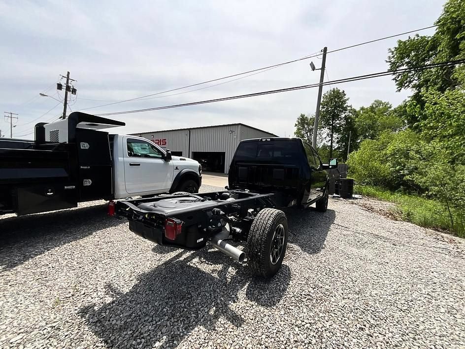 New 2026 RAM 3500 Big Horn w/ Laramie Trim Package AWD/4WD image 5