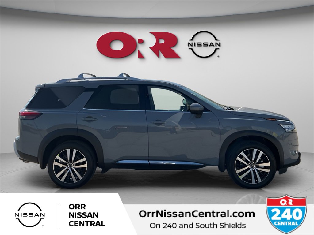 New 2025 Nissan Pathfinder Platinum w/ Cargo Package image 4