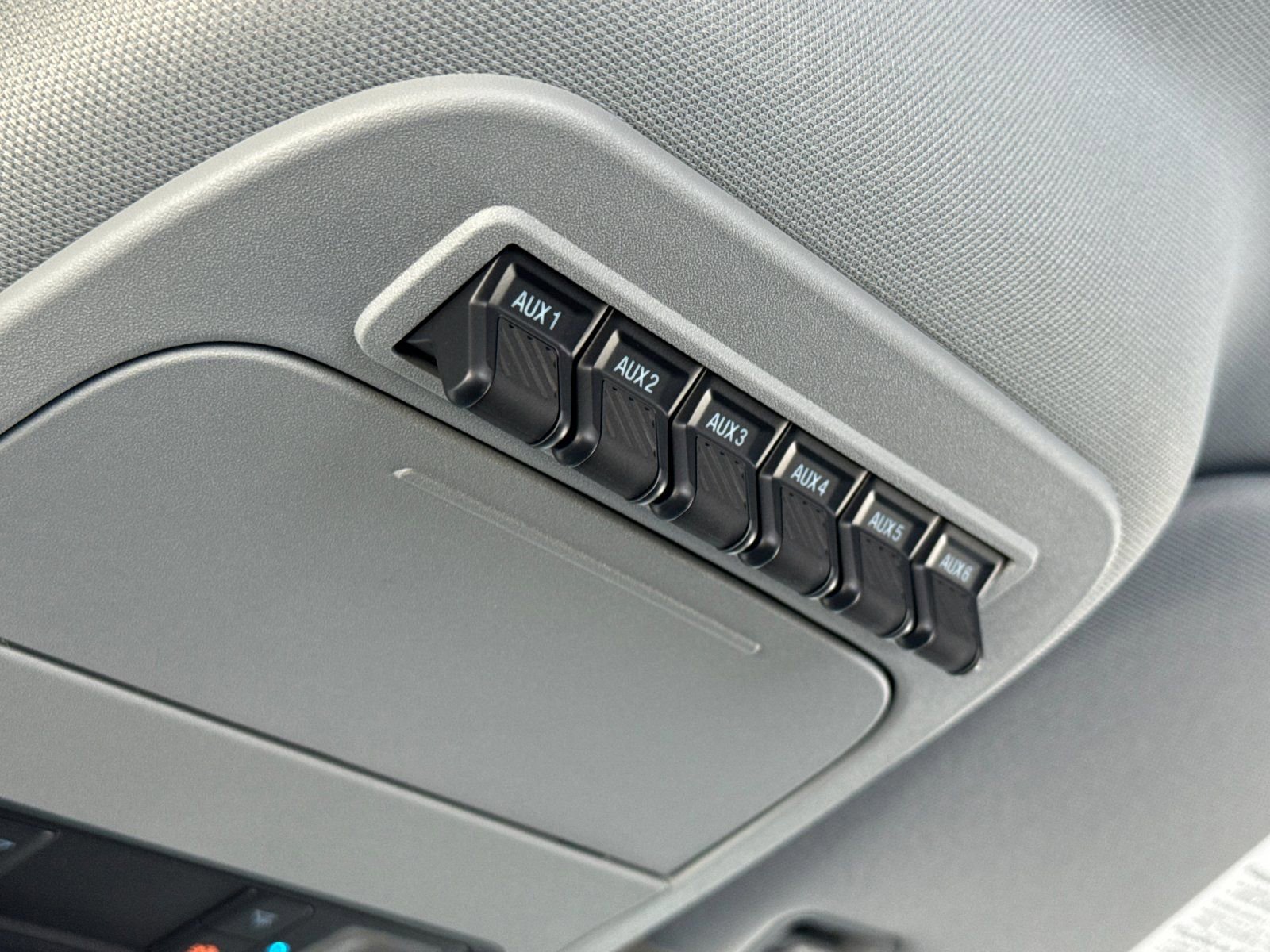 New 2024 Ford F550 4x4 Regular Cab Super Duty image 29