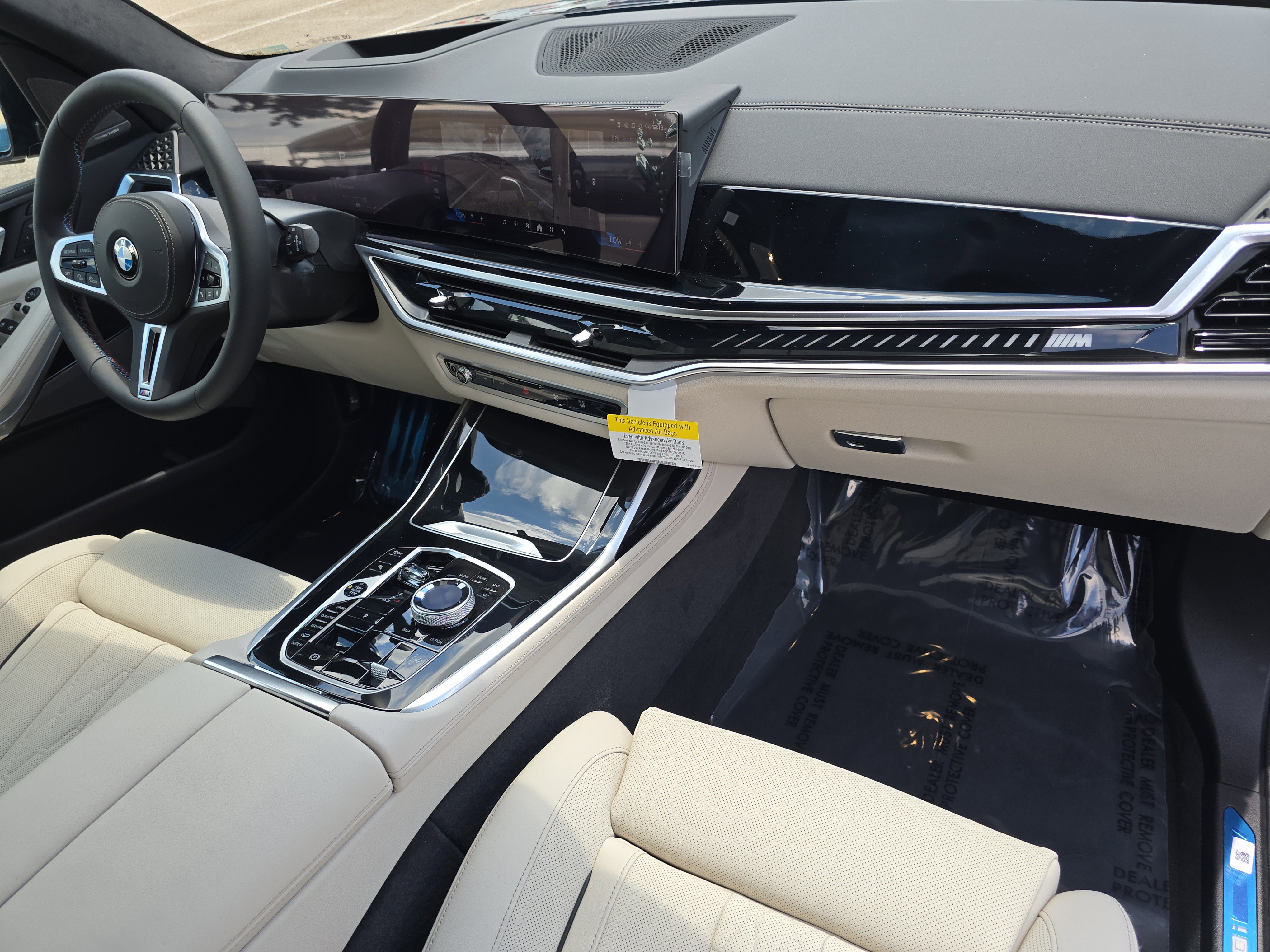 New 2026 BMW X7 M60i image 12