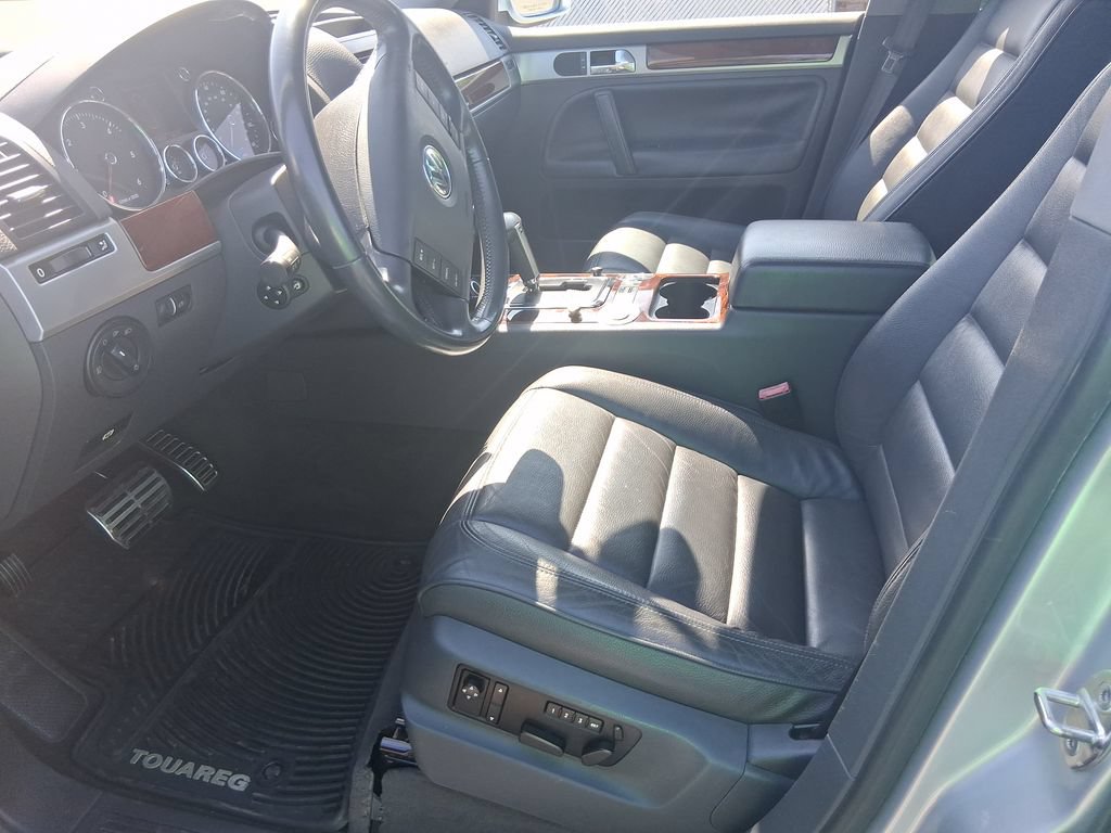 Used 2006 Volkswagen Touareg V10 TDI AWD/4WD image 5