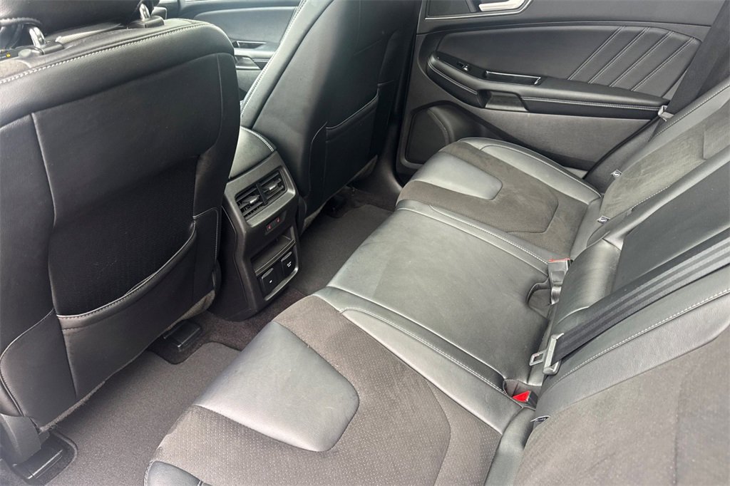 Used 2016 Ford Edge Sport w/ Equipment Group 401A image 13