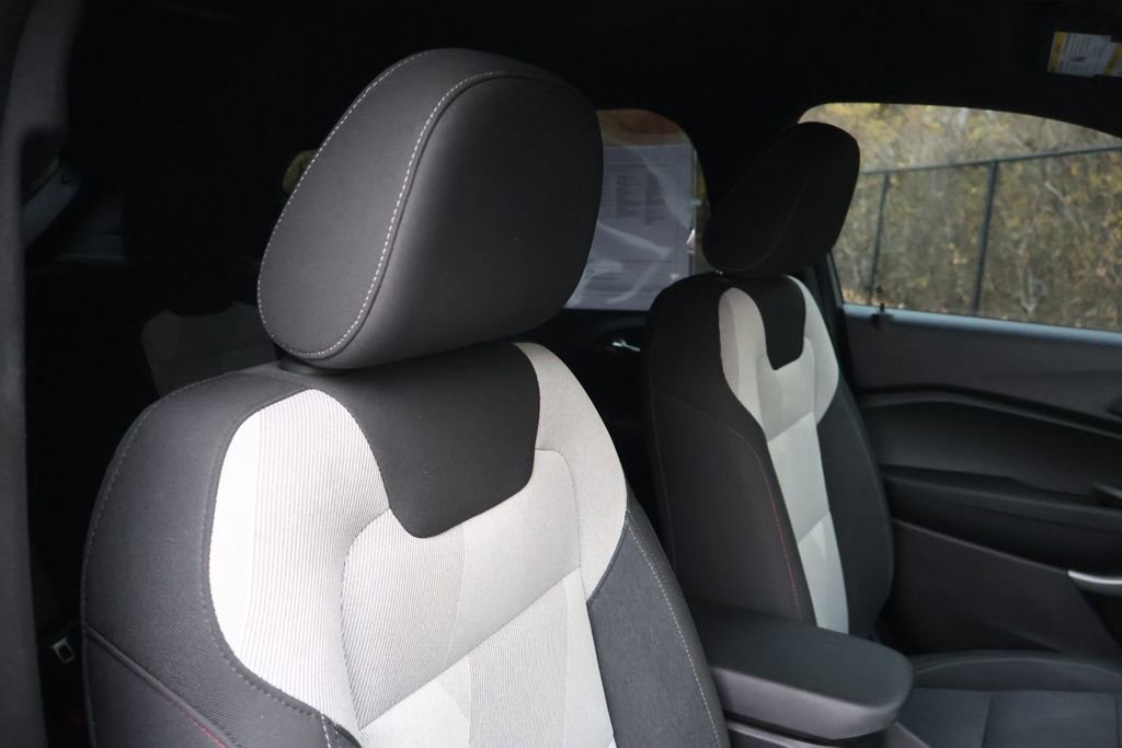 Used 2024 Chevrolet Trax RS image 40